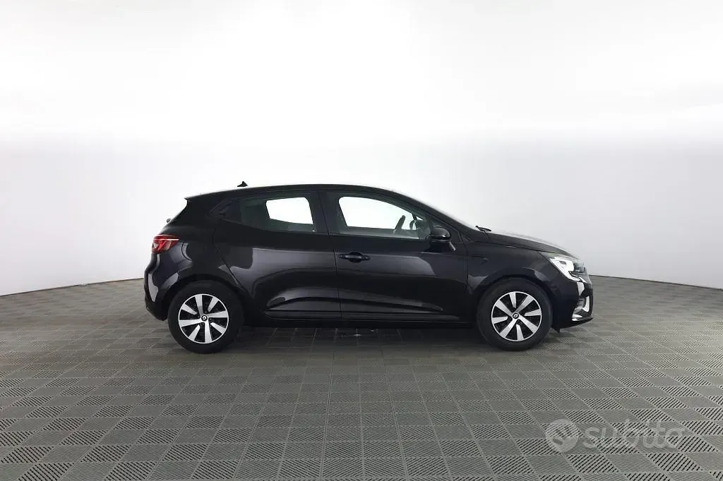 Usata Renault Clio V Equilibre 91 CV (66 kW) 2023 Nero Berlina