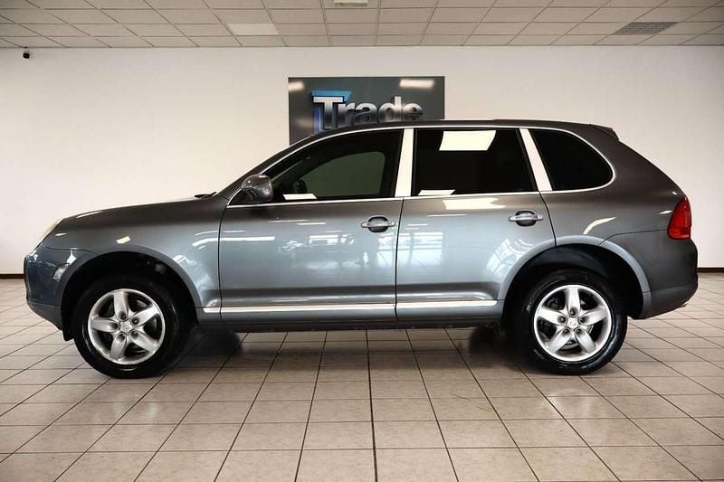 Usata Porsche Cayenne 250 CV (183 kW) 2004 Grigio SUV