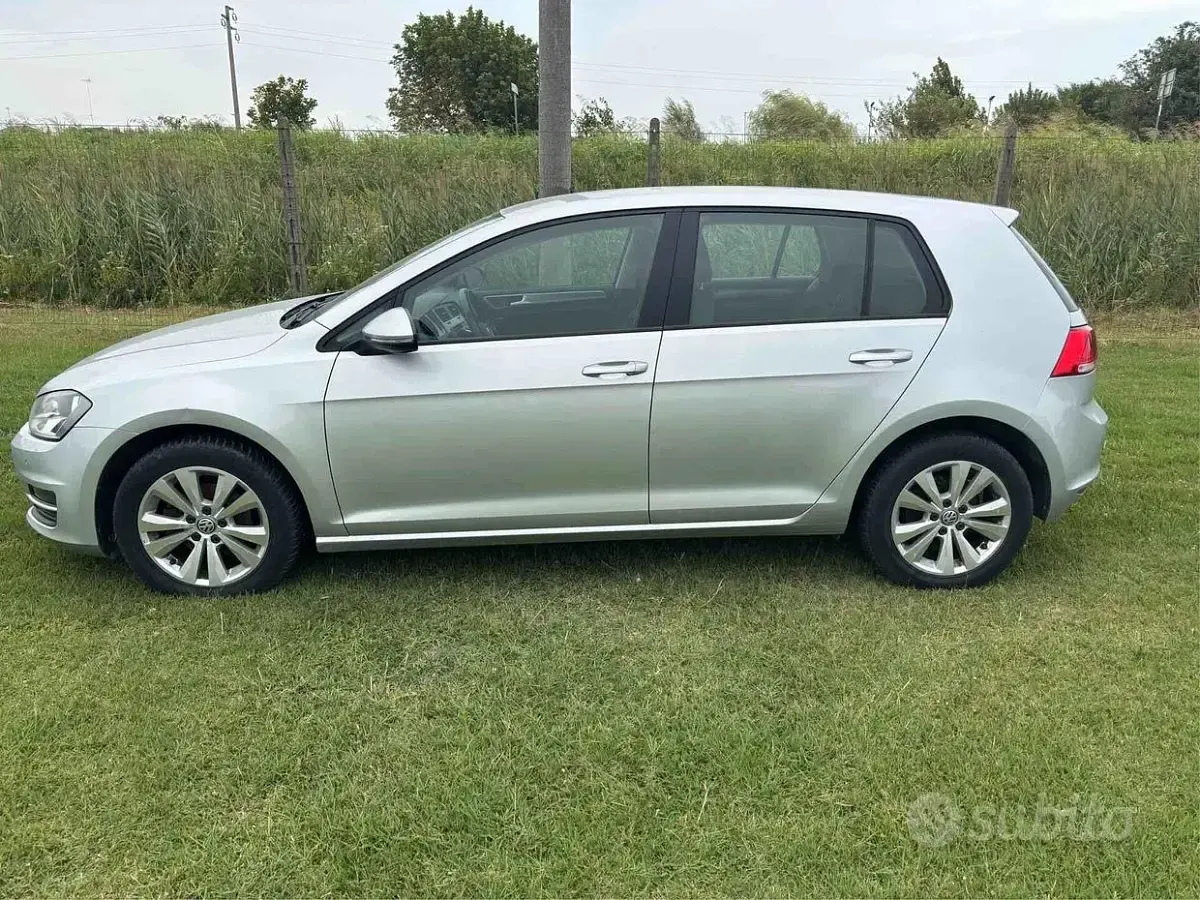 Usata VW Golf VII Comfortline 105 CV (77 kW) 2014 Grigio Berlina