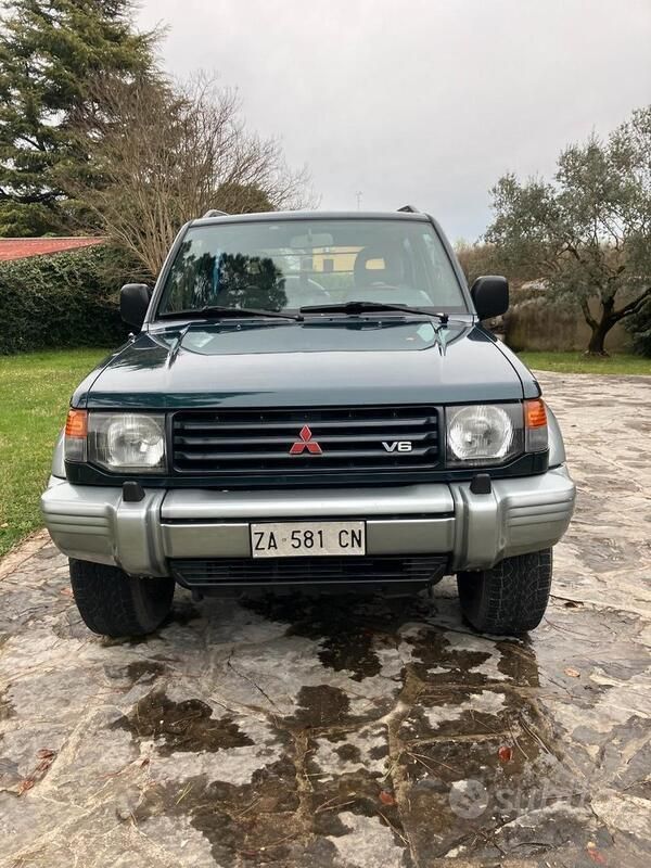 Usata Mitsubishi Pajero 1996 Verde SUV