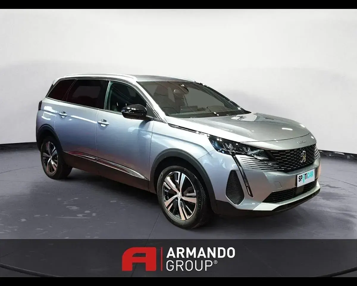 Usata Peugeot 5008 Allure 131 CV (96 kW) 2024 Grigio SUV
