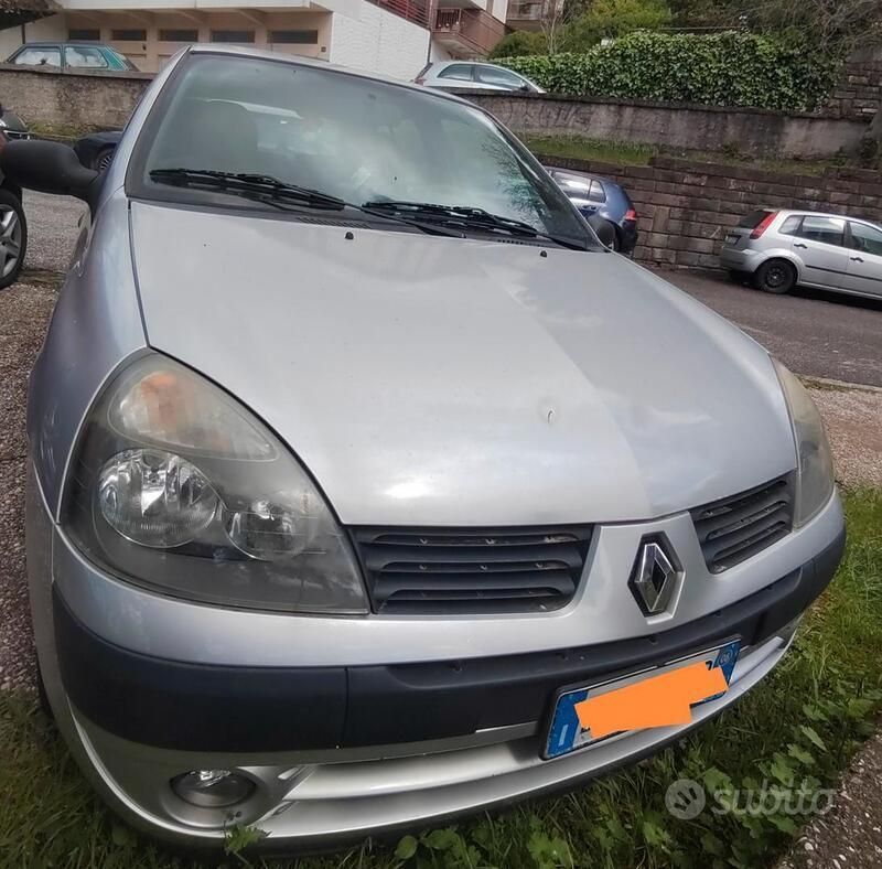 Usata Renault Clio II 2006 Utilitaria