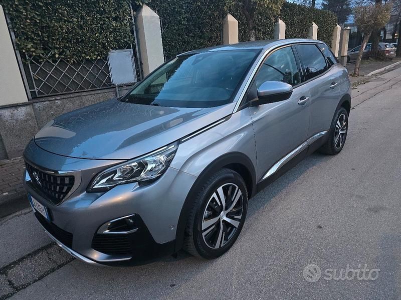 Usata Peugeot 3008 2020 Grigio SUV