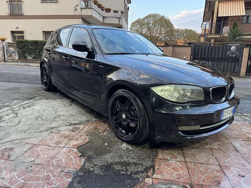 Usata BMW 118 143 CV (105 kW) 2010 Utilitaria