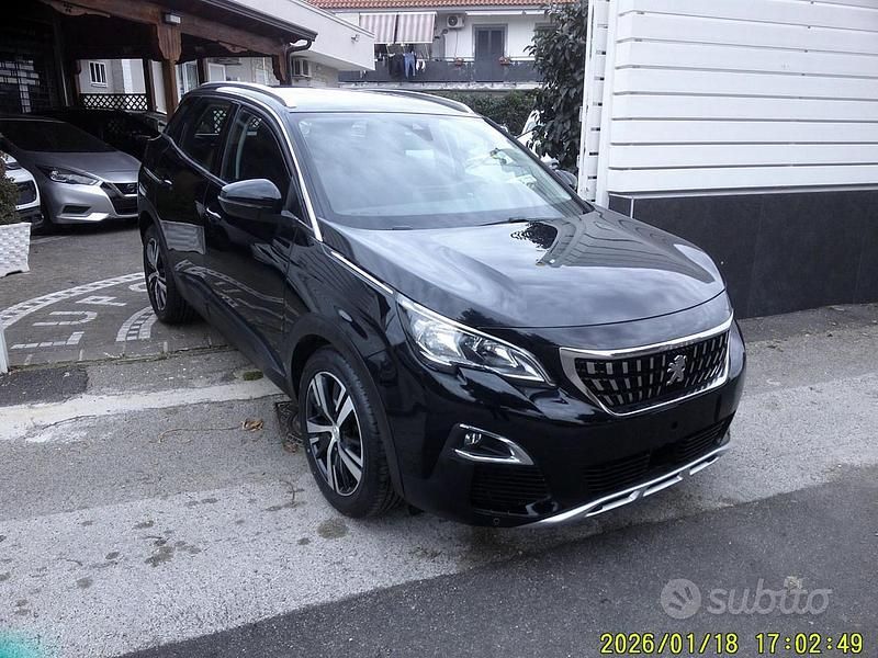 Usata Peugeot 3008 Allure 131 CV (96 kW) 2020 Nero SUV