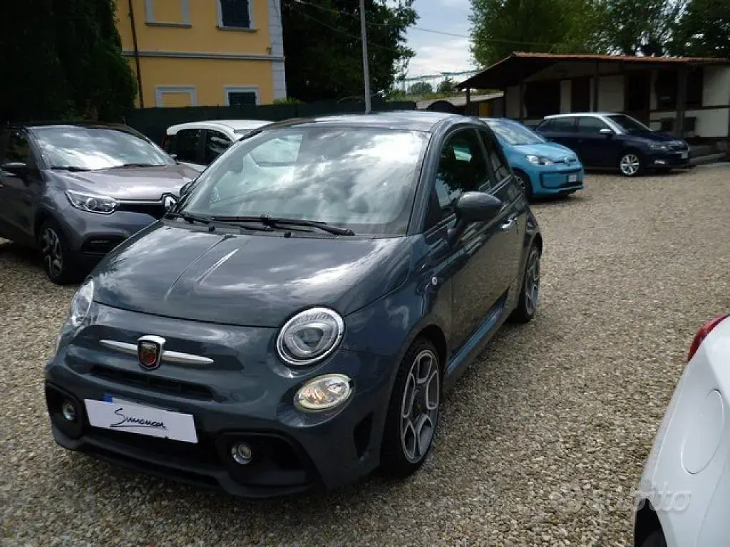 Usata Abarth 595 145 CV (106 kW) 2018 Grigio Utilitaria