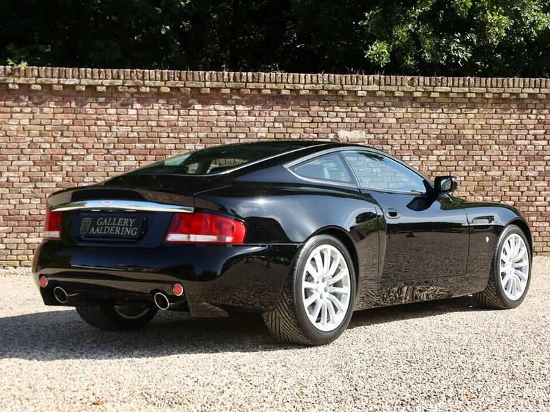 Usata Aston Martin Vanquish 460 CV (338 kW) 2002 Nero Coupé