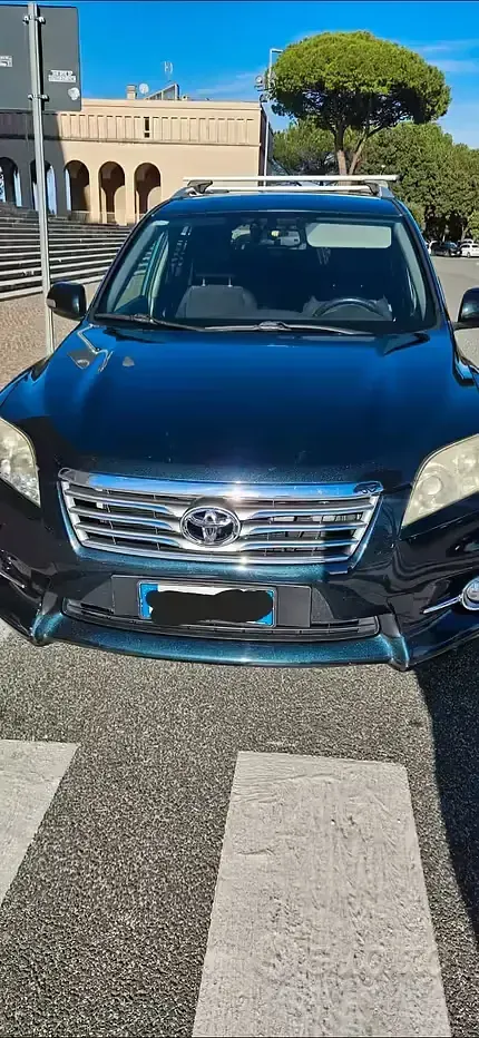 Usata Toyota RAV4 150 CV (110 kW) 2010 Blu SUV