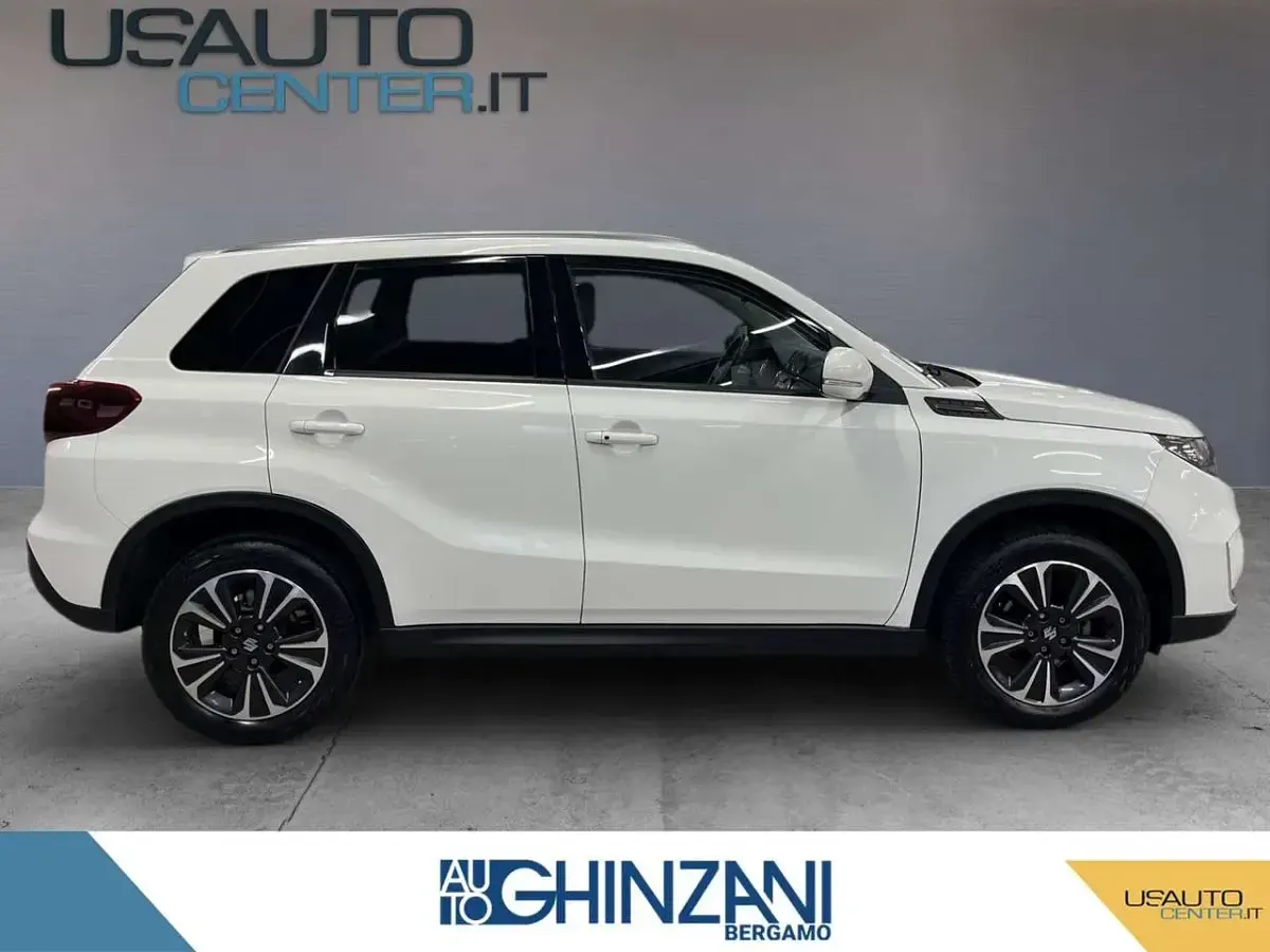 Usata Suzuki Vitara 129 CV (94 kW) 2023 Bianco SUV
