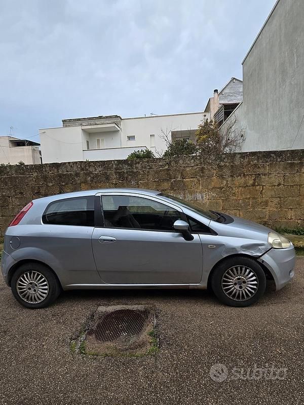 Usata Fiat Grande Punto 2006 Grigio Utilitaria