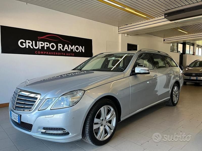 Usata Mercedes E250 Avantgarde 204 CV (150 kW) 2013 Grigio Berlina