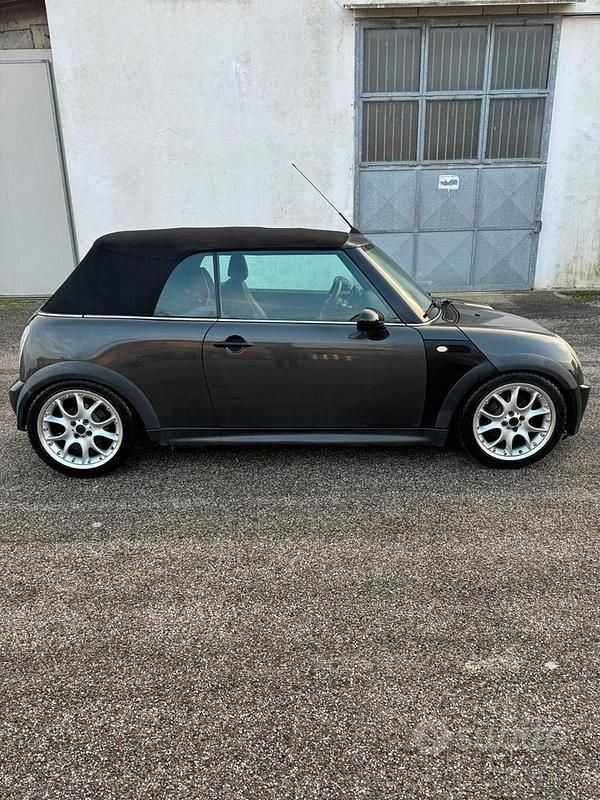 Usata Mini Cooper Cabriolet 2006 Nero Cabrio