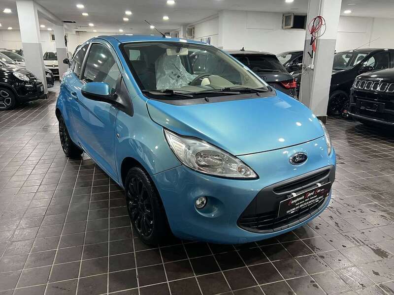 Usata Ford Ka Titanium 69 CV (50 kW) 2011 Azzurro cielo metallizzato Utilitaria