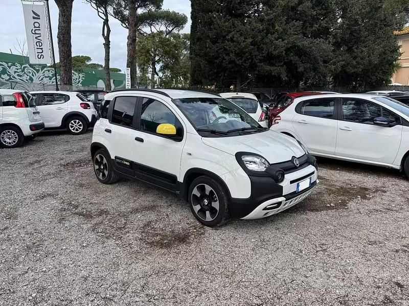 Usata Fiat Panda Cross Cross 70 CV (51 kW) 2025 Bianco Utilitaria