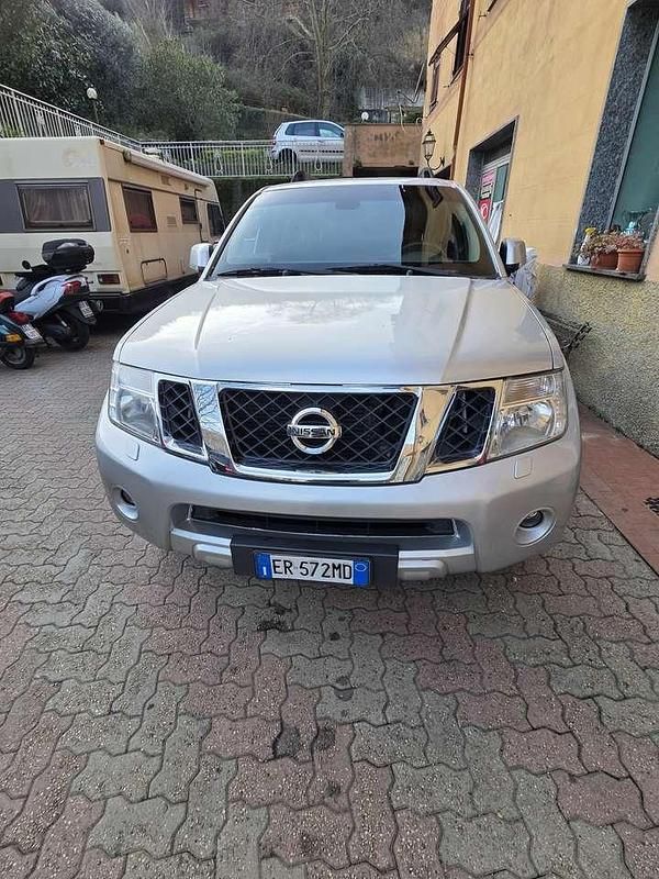 Usata Nissan Pathfinder 190 CV (139 kW) 2013 Argento SUV