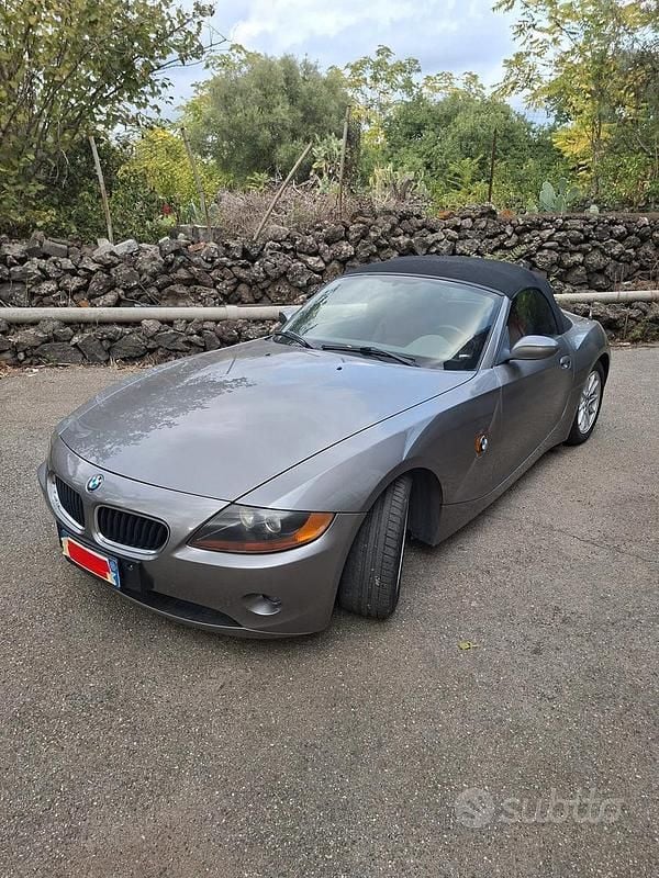 Usata BMW Z4 170 CV (125 kW) 2005 Grigio Cabrio