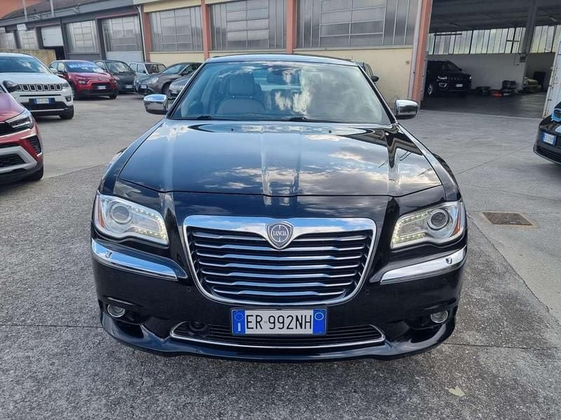 Usata Lancia Thema 239 CV (175 kW) 2013 Nero Berlina