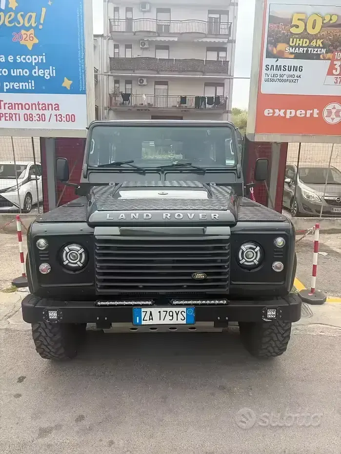 Usata Land Rover Defender 122 CV (89 kW) 2008 Pick-up