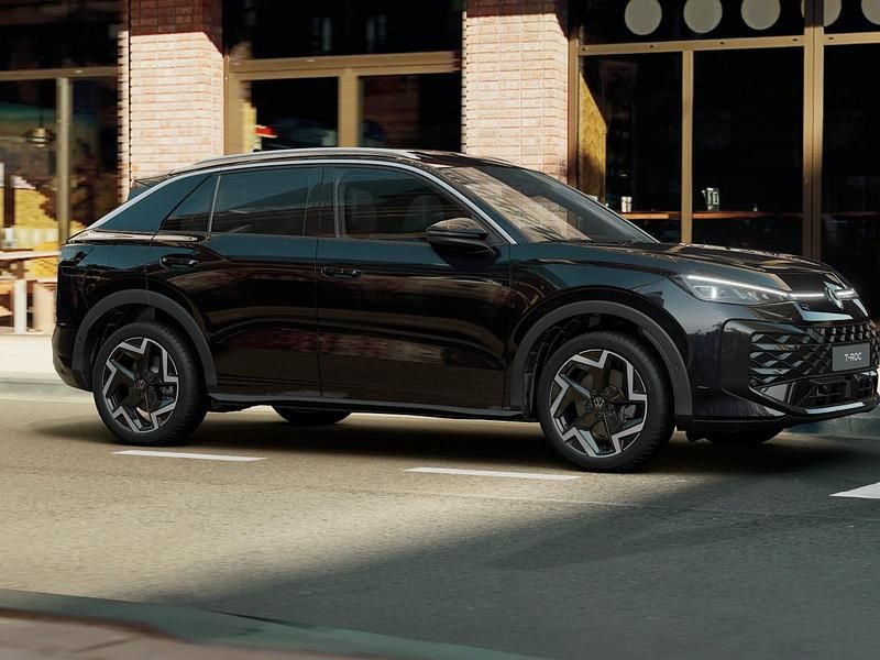 Nuova VW T-Roc R-line 150 CV (110 kW) 2026 Grenadill black metallizzato SUV