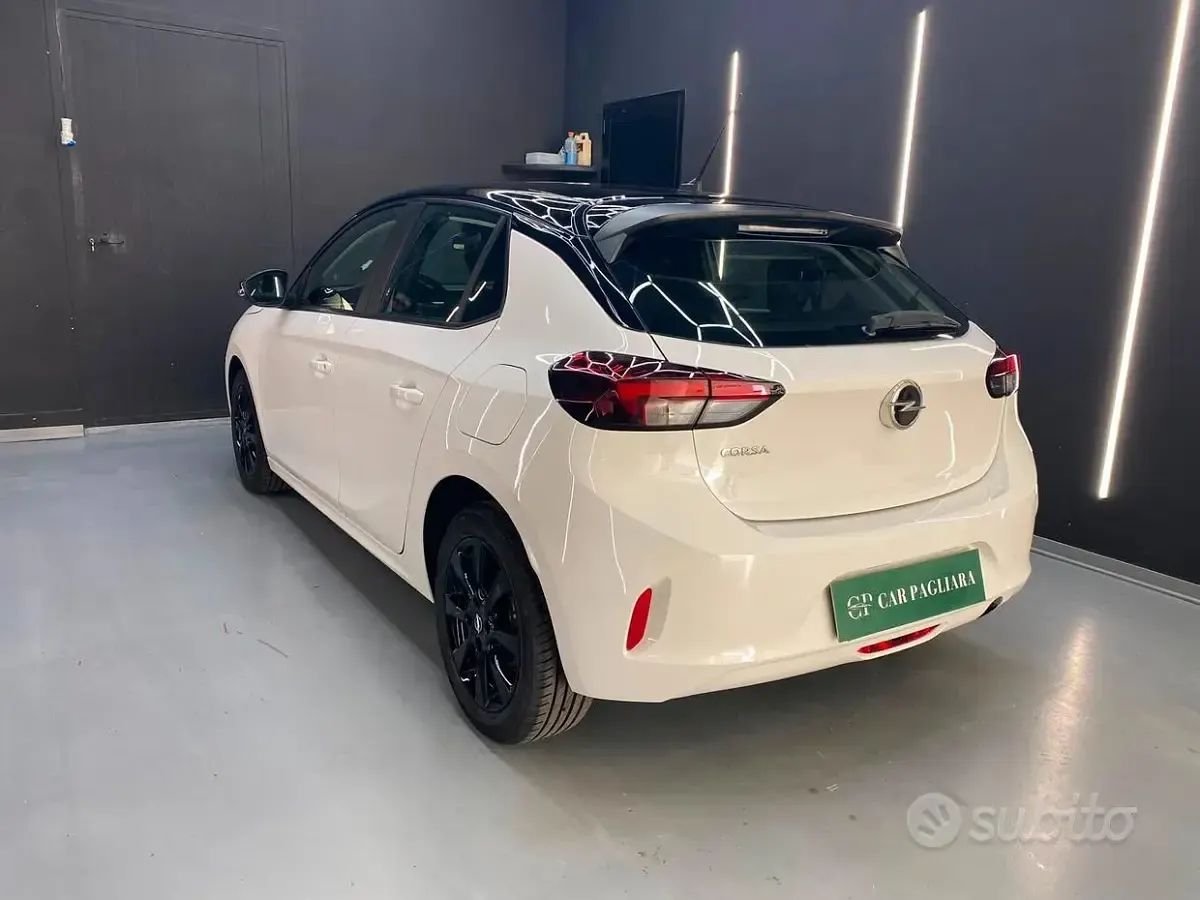 Usata Opel Corsa Edition 102 CV (75 kW) 2022 Bianco Utilitaria