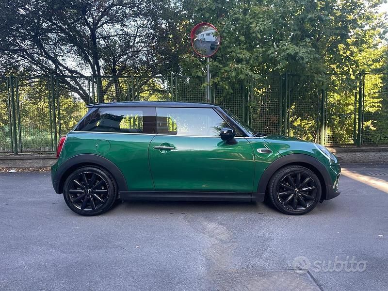 Usata Mini Cooper 136 CV (100 kW) 2019 Verde Utilitaria