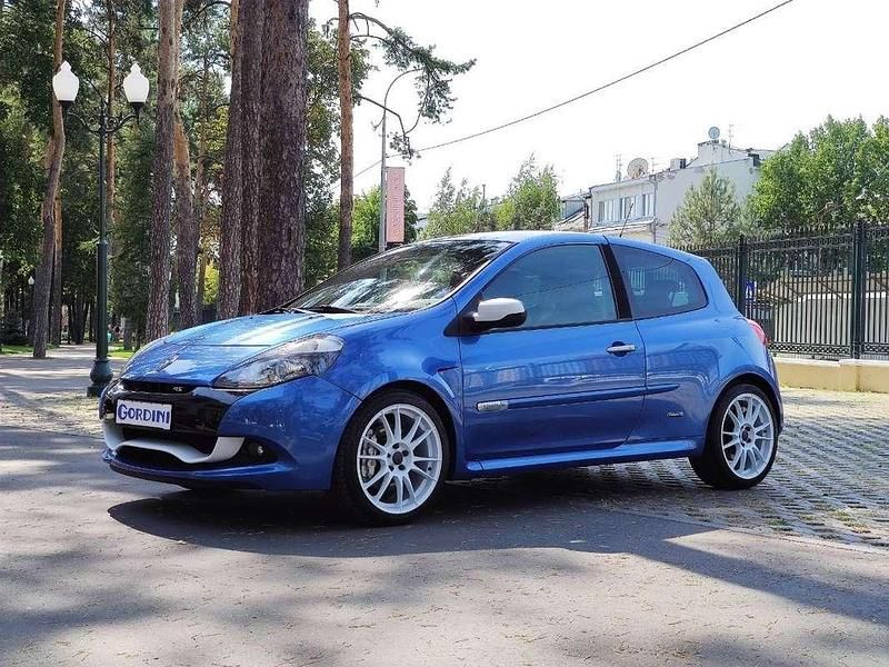 Usata Renault Clio R.S. R.S. 201 CV (147 kW) 2010 Utilitaria