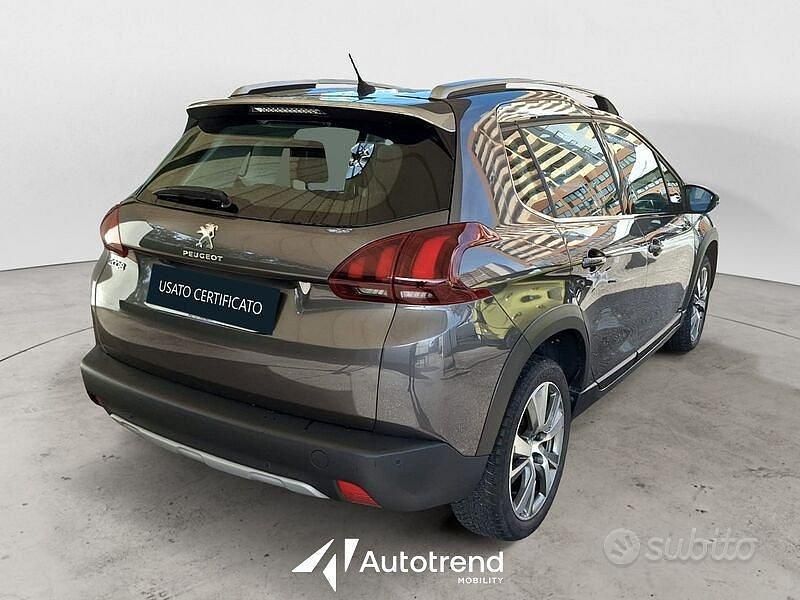Usata Peugeot 2008 Allure 131 CV (96 kW) 2018 Grigio scuro SUV