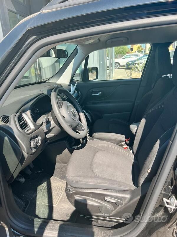 Usata Jeep Renegade Limited 120 CV (88 kW) 2021 Nero SUV