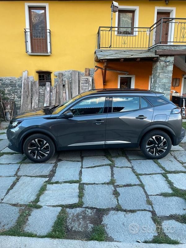 Usata Peugeot 2008 131 CV (96 kW) 2020 Grigio SUV