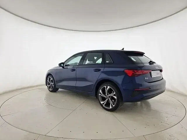 Gebraucht Audi A3 Advanced 110 PS (80 kW) 2023 Blau Limousine