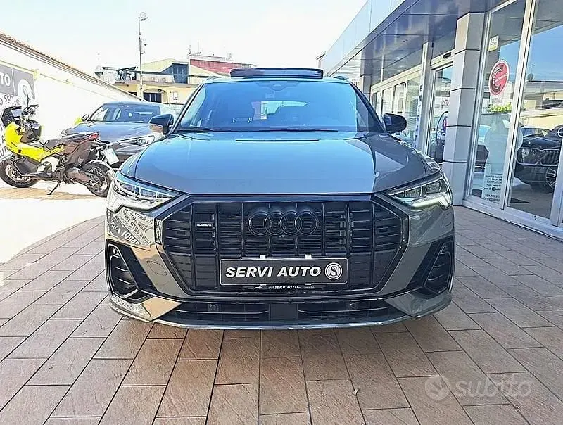 Usata Audi Q3 193 CV (141 kW) 2024 Grigio SUV