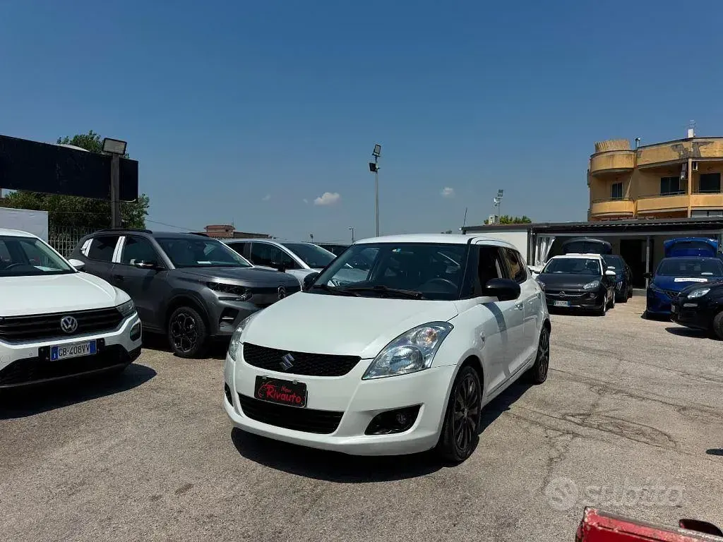 Usata Suzuki Swift 75 CV (55 kW) 2012 Bianco Utilitaria