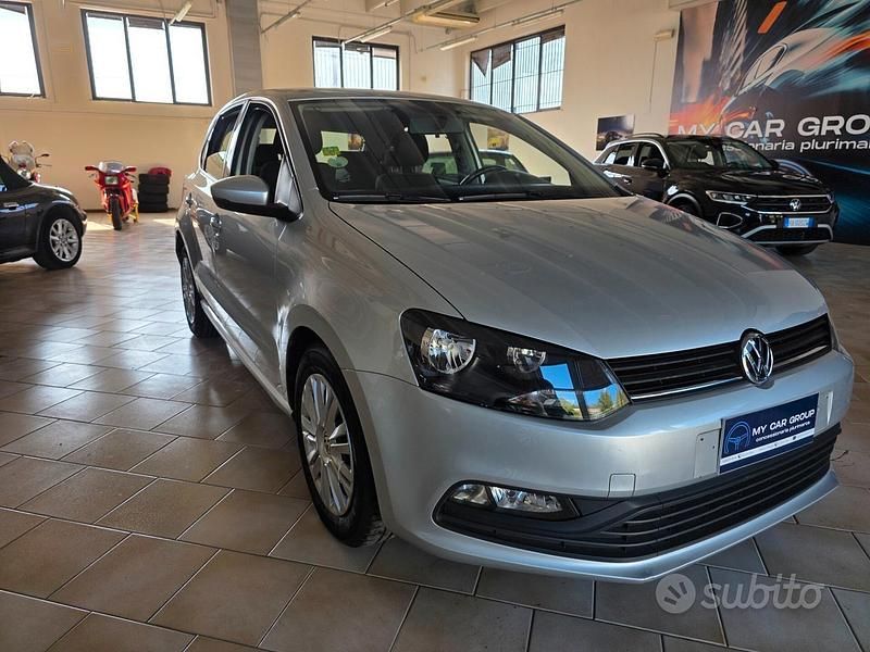 Usata VW Polo Trendline 75 CV (55 kW) 2017 Grigio Berlina