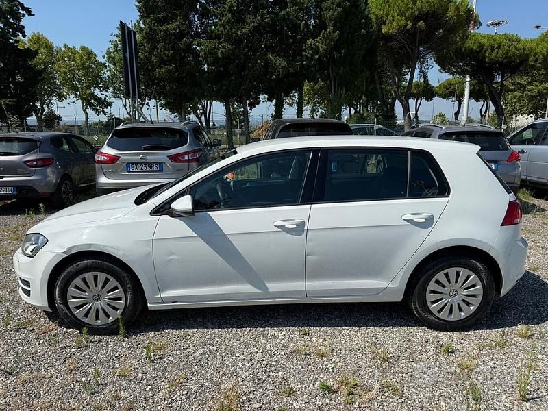 Usata VW Golf VII 85 CV (62 kW) 2015 Bianco Berlina