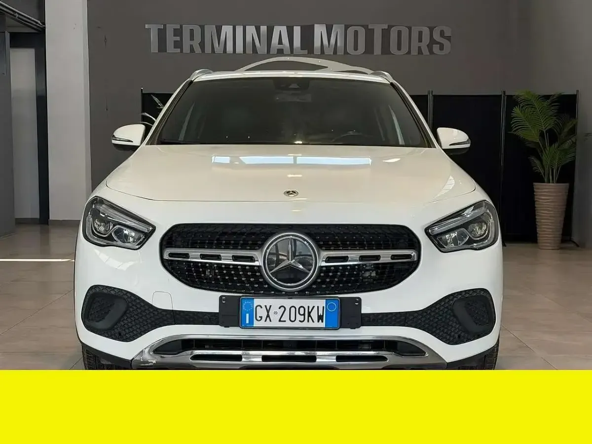 Usata Mercedes GLA200 150 CV (110 kW) 2022 Other SUV