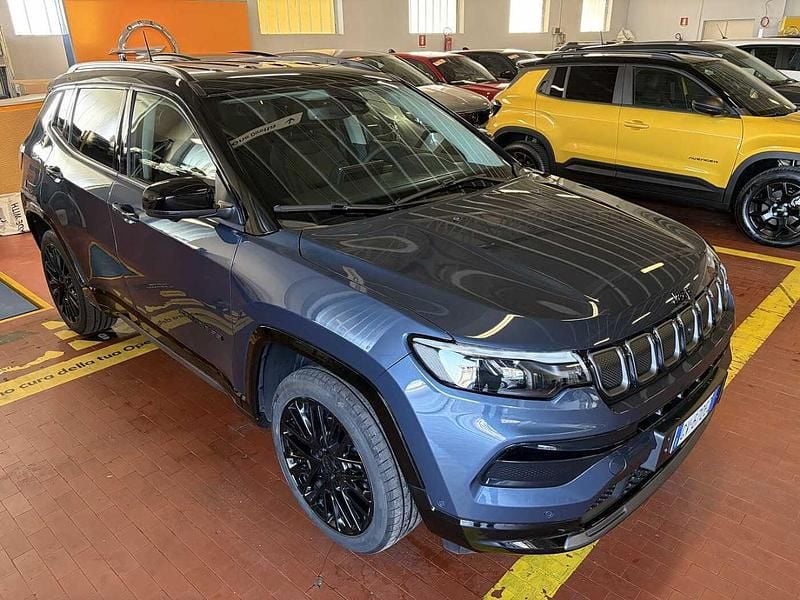 Usata Jeep Compass 131 CV (96 kW) 2024 Blu/azzurro SUV