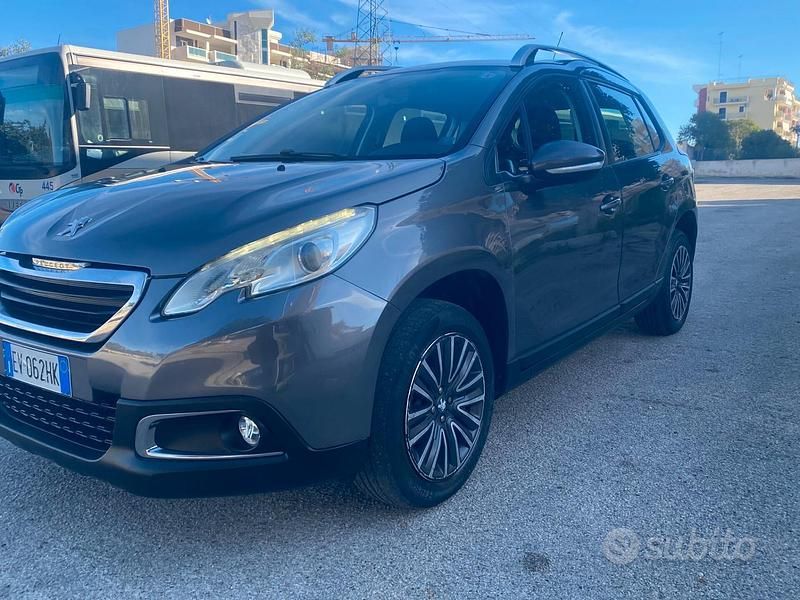 Usata Peugeot 2008 Active 92 CV (67 kW) 2014 Grigio SUV
