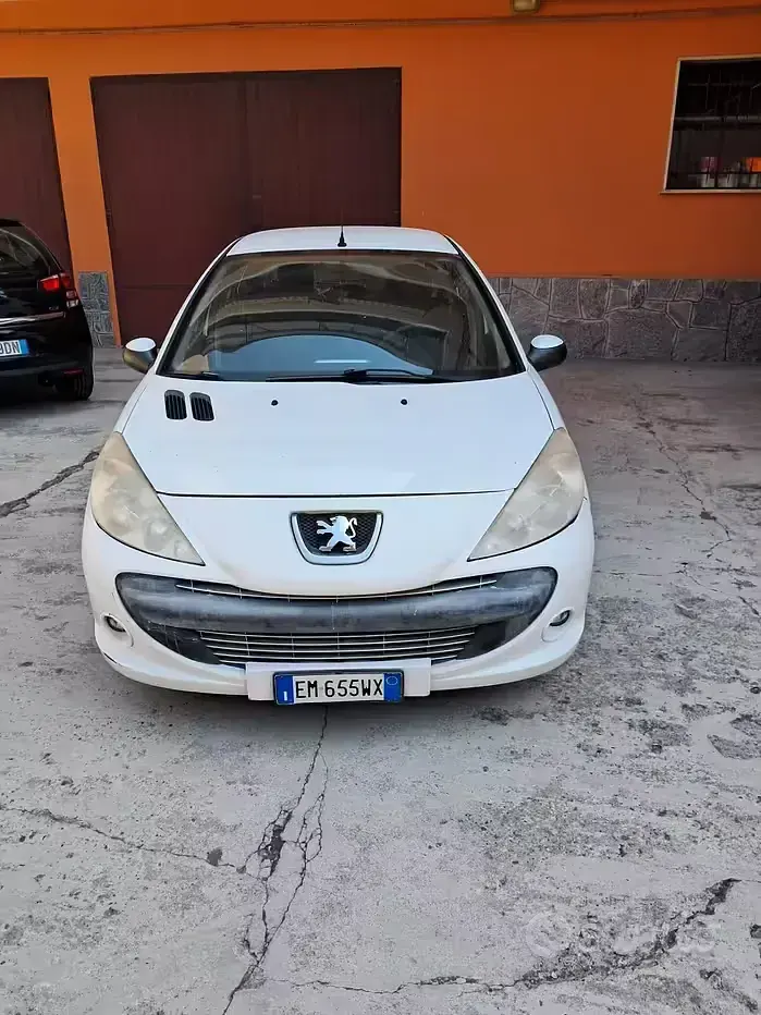 Usata Peugeot 206+ 60 CV (44 kW) 2012 Utilitaria
