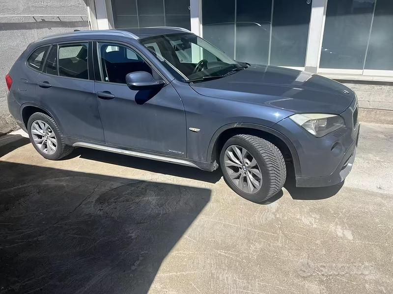 Usata BMW X1 143 CV (105 kW) 2012 Blu SUV