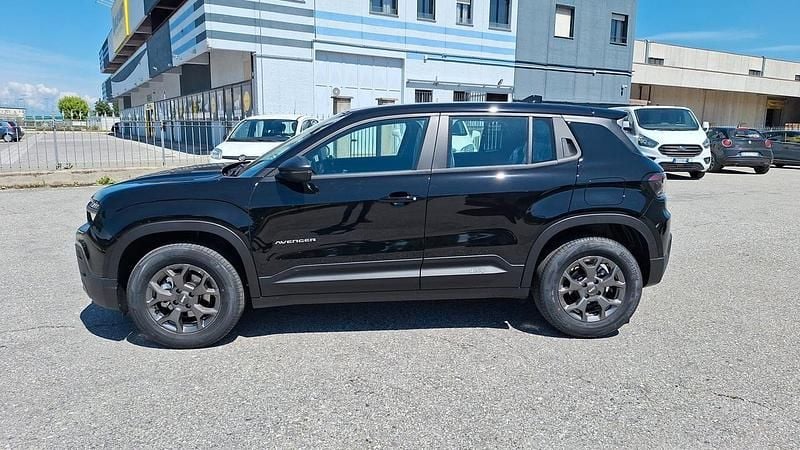 Nuova Jeep Avenger Longitude 100 CV (73 kW) 2025 Nero SUV