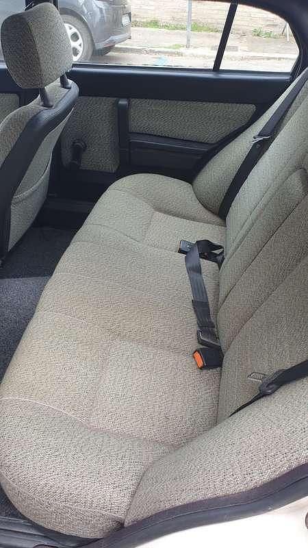 Usata Alfa Romeo 75 110 CV (80 kW) 1987 Bianco Berlina