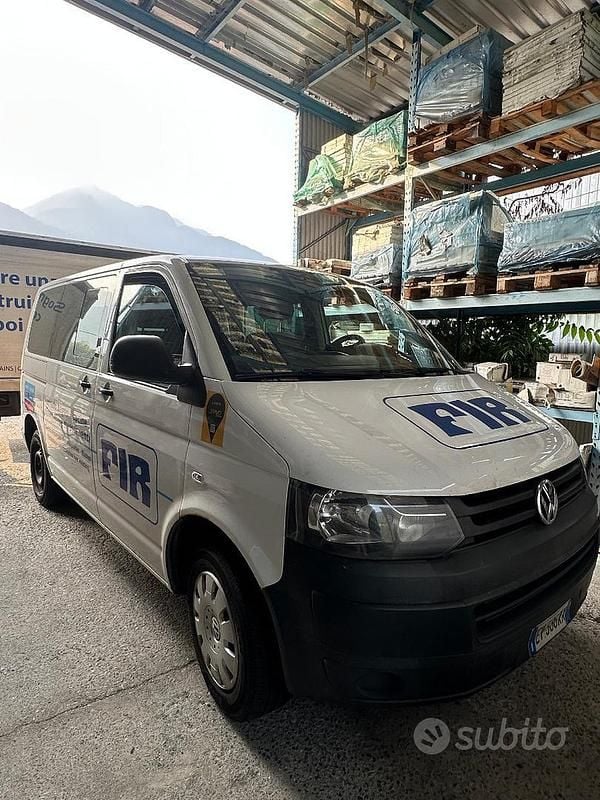 Bianco Usata 2014 VW Caravelle Monovolume | 13.000 € - Immagine 1/4