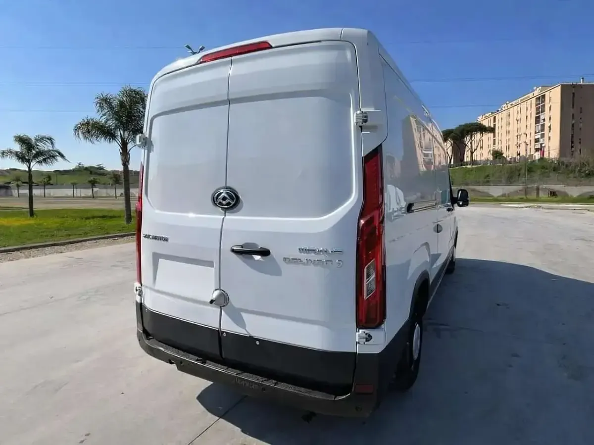 Usata Maxus V90 150 CV (110 kW) 2024 Bianco Furgone