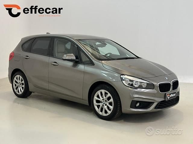 Usata BMW 218 Active Tourer Advantage 150 CV (110 kW) 2017 Grigio Monovolume