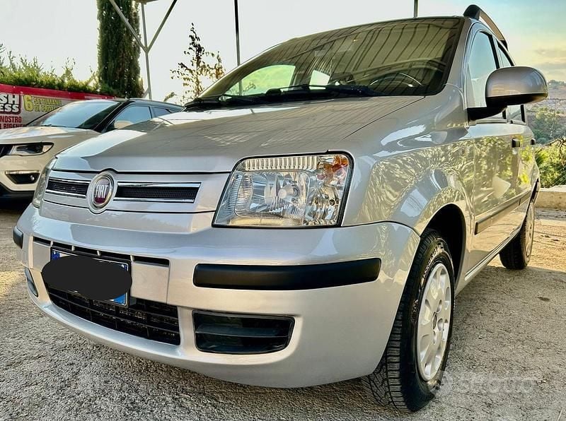 Usata Fiat Panda Dynamic 75 CV (55 kW) 2012 Grigio Utilitaria