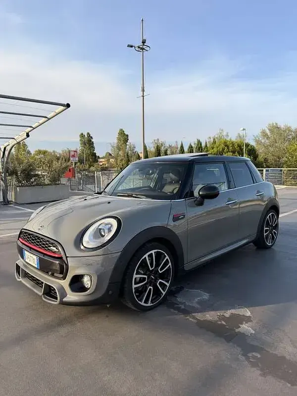 Usata Mini Cooper 136 CV (100 kW) 2017 Argento Utilitaria