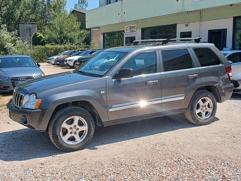 Usata Jeep Grand Cherokee Limited 218 CV (160 kW) 2007 Grigio SUV