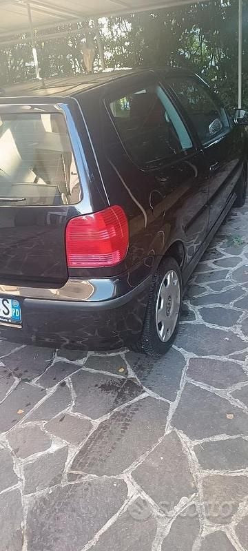 Occasion VW Polo Comfortline 60 ch (44 kW) 2001 Noir Berline