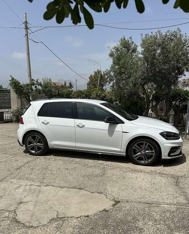 Usata VW Golf VII R-line 116 CV (85 kW) 2017 Berlina