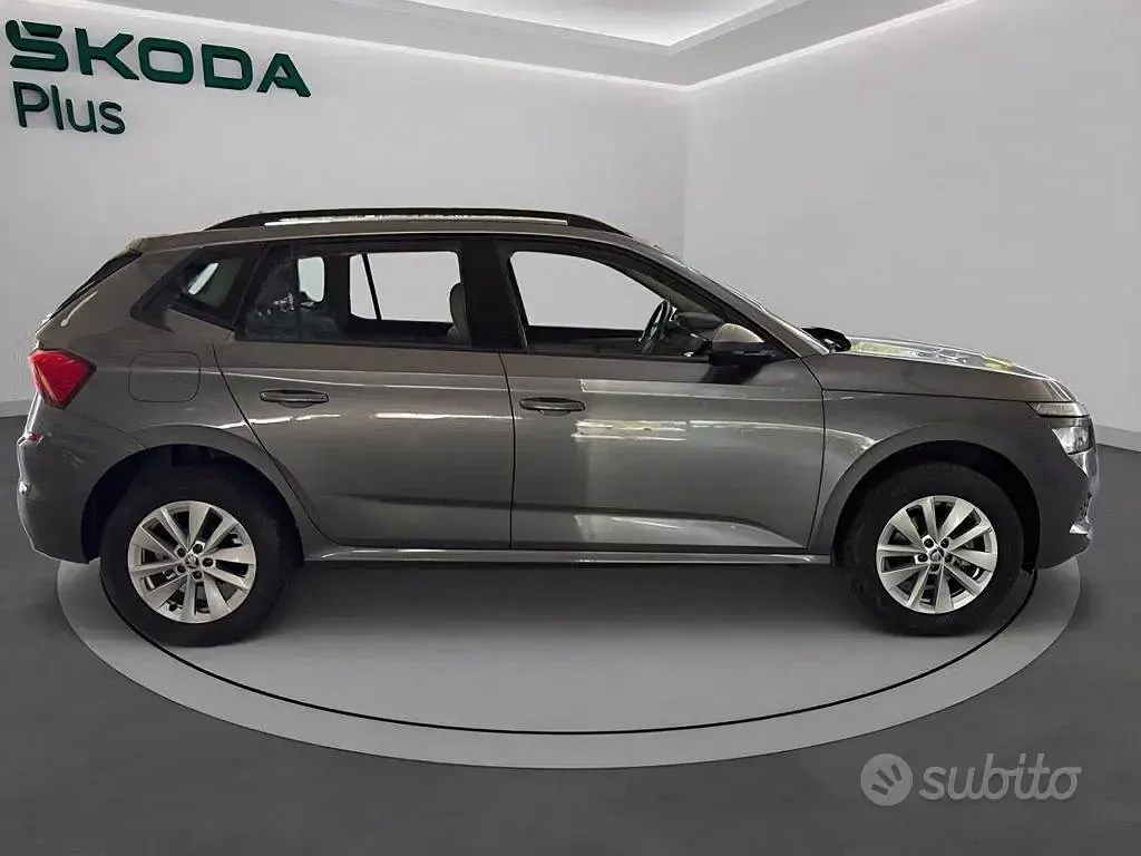 Usata Skoda Kamiq Style 95 CV (69 kW) 2023 Grigio graphite metalizzato SUV